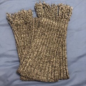 Gray White Ribbed Acrylic Fringe Scarf